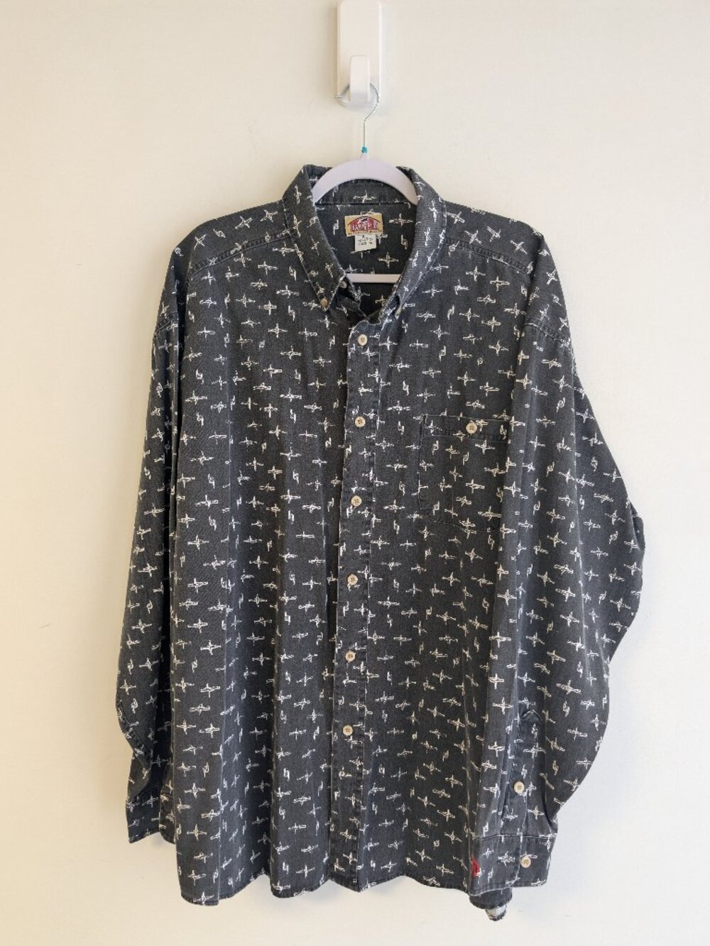 BarnFly Authentic Design Men's Barb Wire Print Button Up Shirt